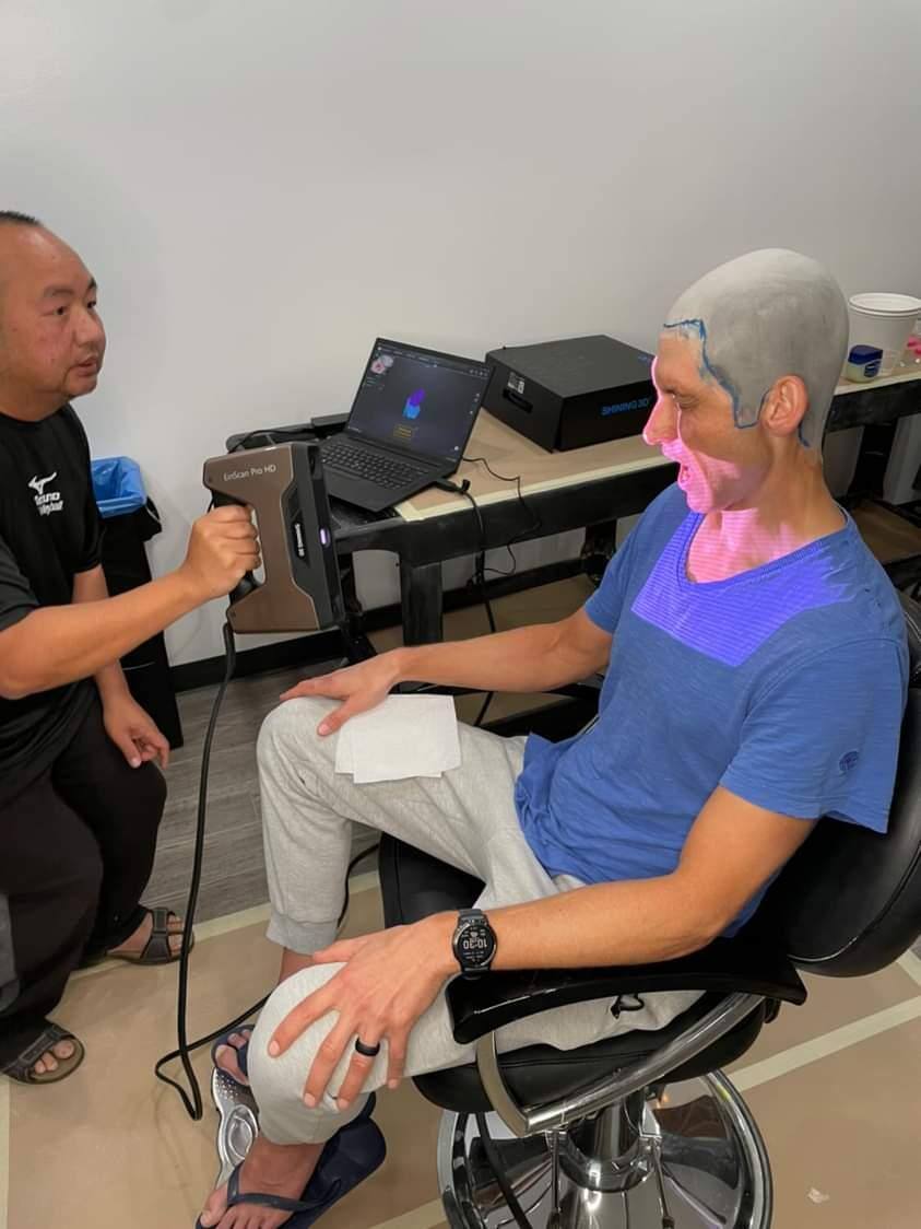 Peter is using EinScan Pro HD for face scans of models